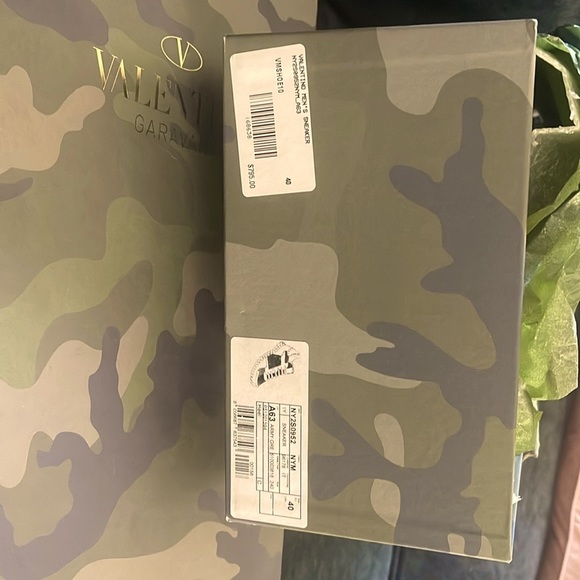 Valentino Garavani Other - Beand New.